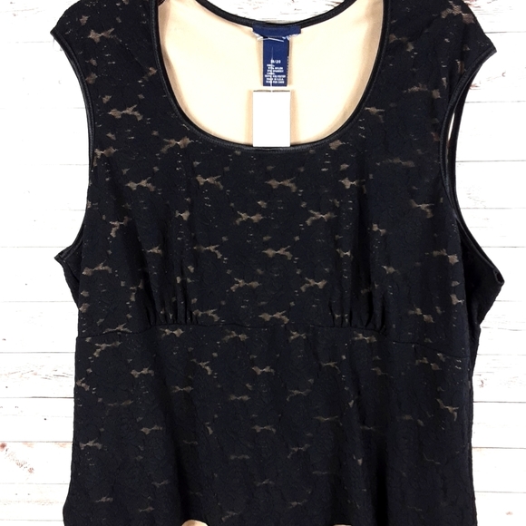 Fashion Top Tops - NWT, Fashion Top, 0276, black lace round neck top, Sz 18/20